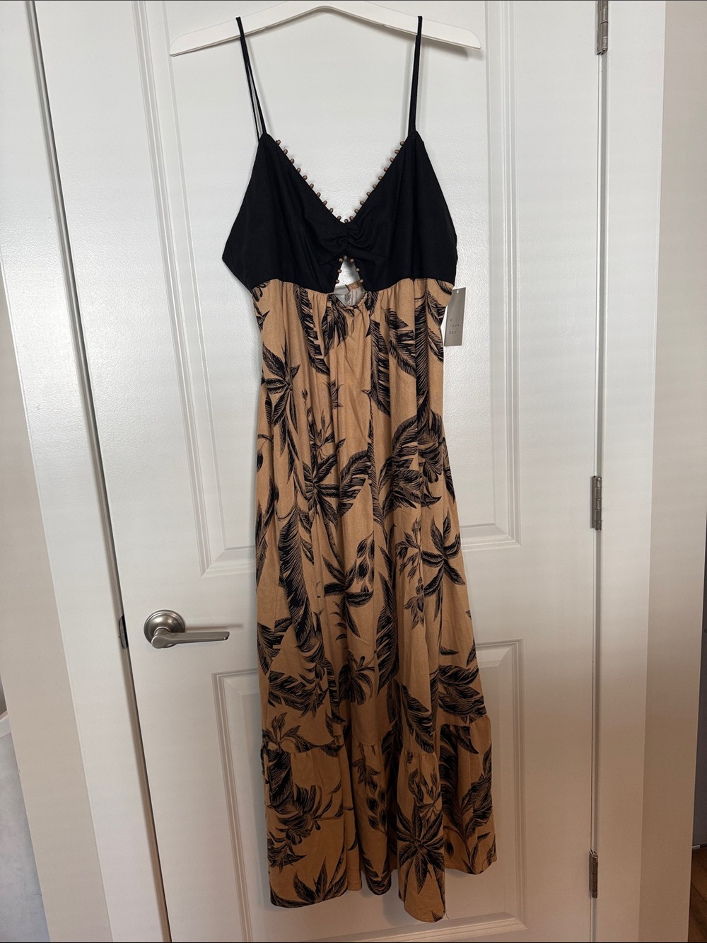 Black & Tan Tropical Print Maxi Dress